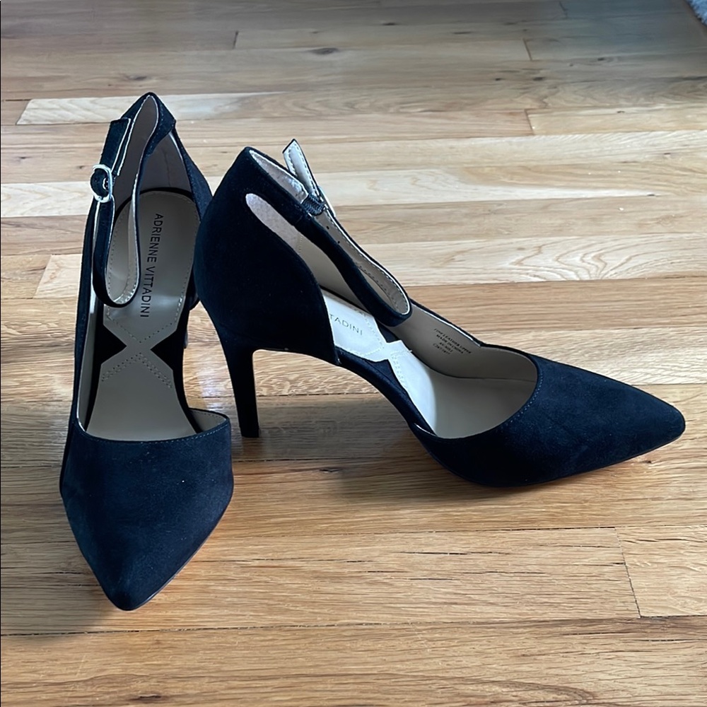 Adrienne Vittadini Black Suede Heels, size 8